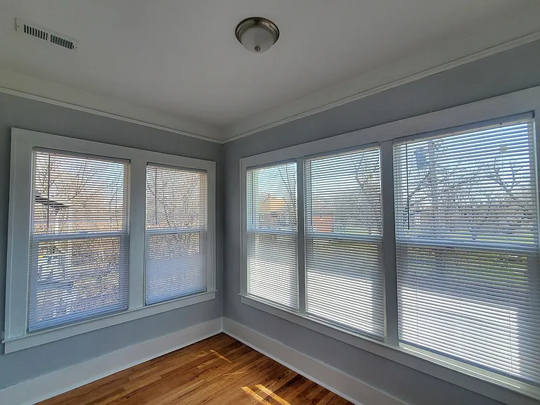 3345 Hogarth Ave #2 — Photo 35