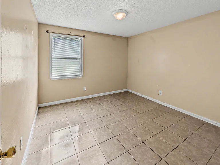 1007 Winton Ave #A — Photo 13