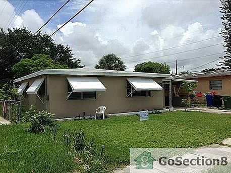 1st image of 441 NW 17th Ave