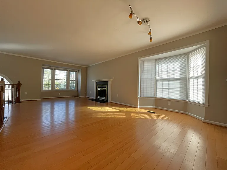 4706 Rams Horn Row — Photo 4
