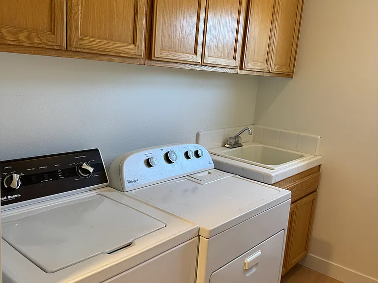 924 Riata Ct — Photo 17