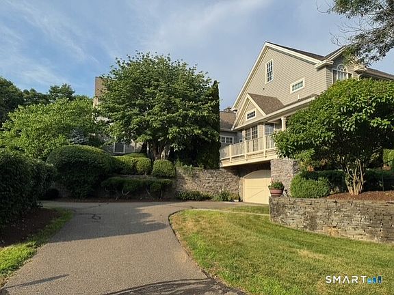 4th image of 33 Old Field Hill Road #6