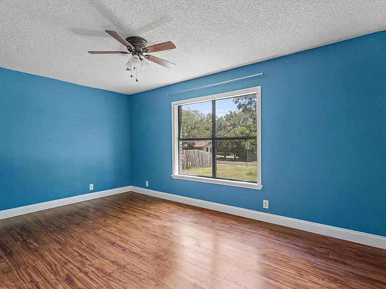 2106 Allred Dr — Photo 25