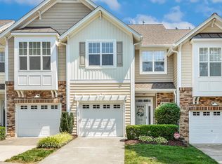 5936 Hourglass Ct, Raleigh, NC 27612