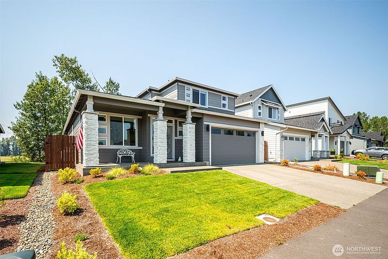 3rd image of 2012 Fairway Drive