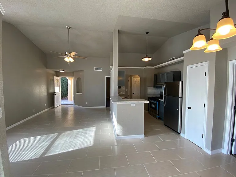 2914 Royal Knoll Dr — Photo 11