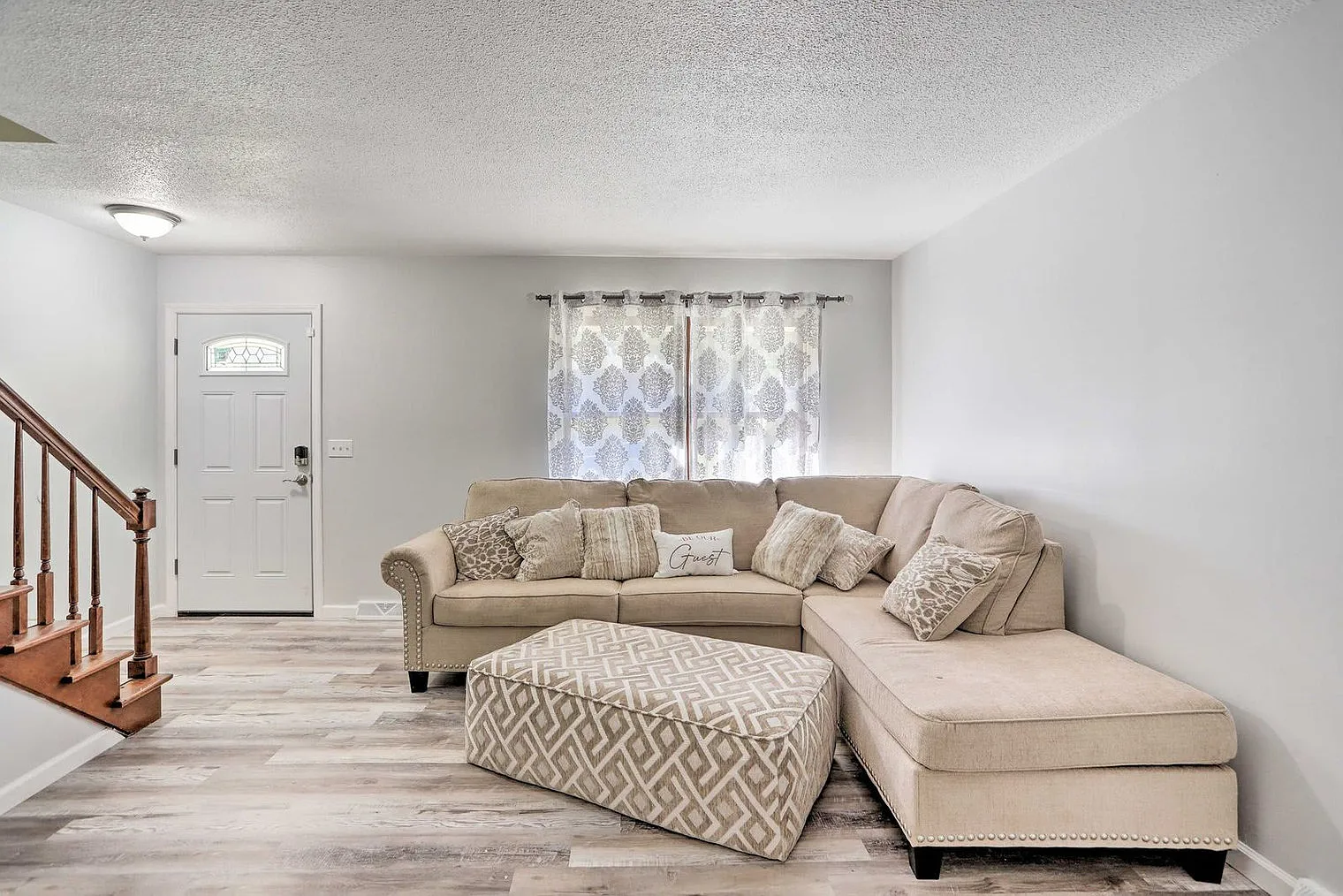 3 bed, 1.5 bath, $3,644 — Photo 4