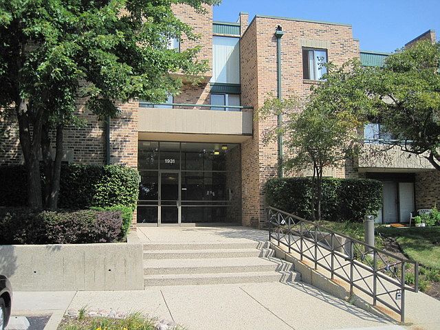 1st image of 1931 Prairie Sq APT 117