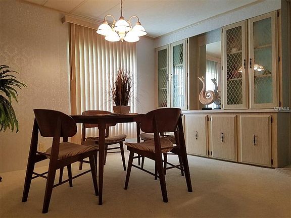 2nd image of 4227 Oak Grove Dr #32