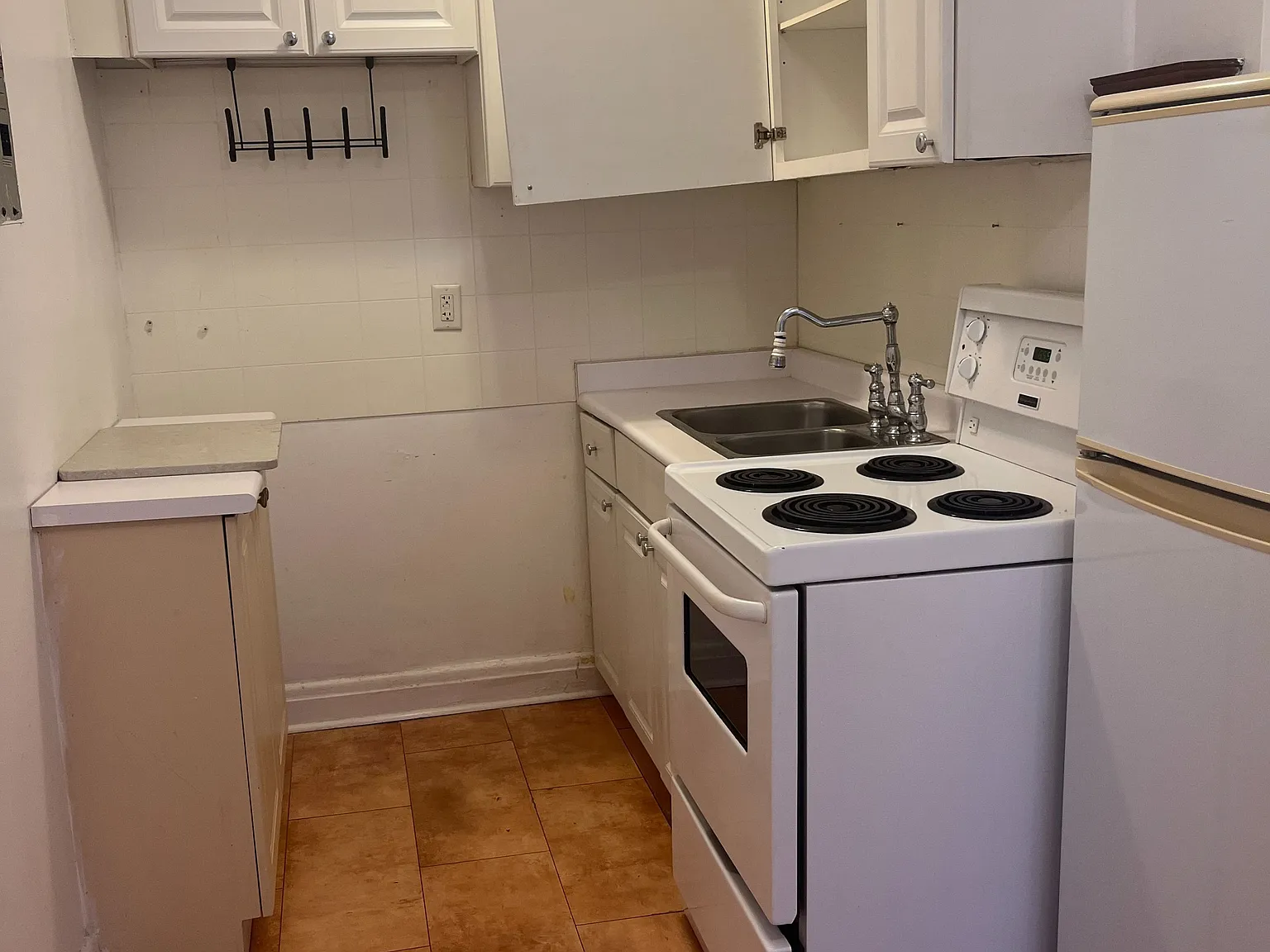 1 bed, $1,745 — Photo 4