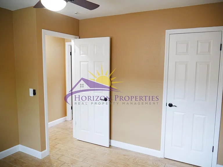 1405 Lisbon Ave — Photo 11