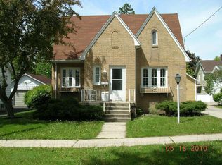 408 Healy Ave, Beaver Dam, WI 53916