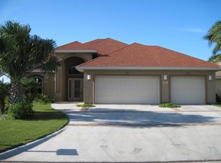 81 Golf House Rd, Laguna Vista, TX 78578