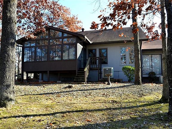 3rd image of 27 Wolviston Cir
