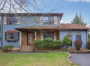 2 Bonnie Brook Ave, Edison, NJ 08817