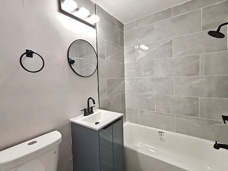 7108 Oxford Ave #59 — Photo 5