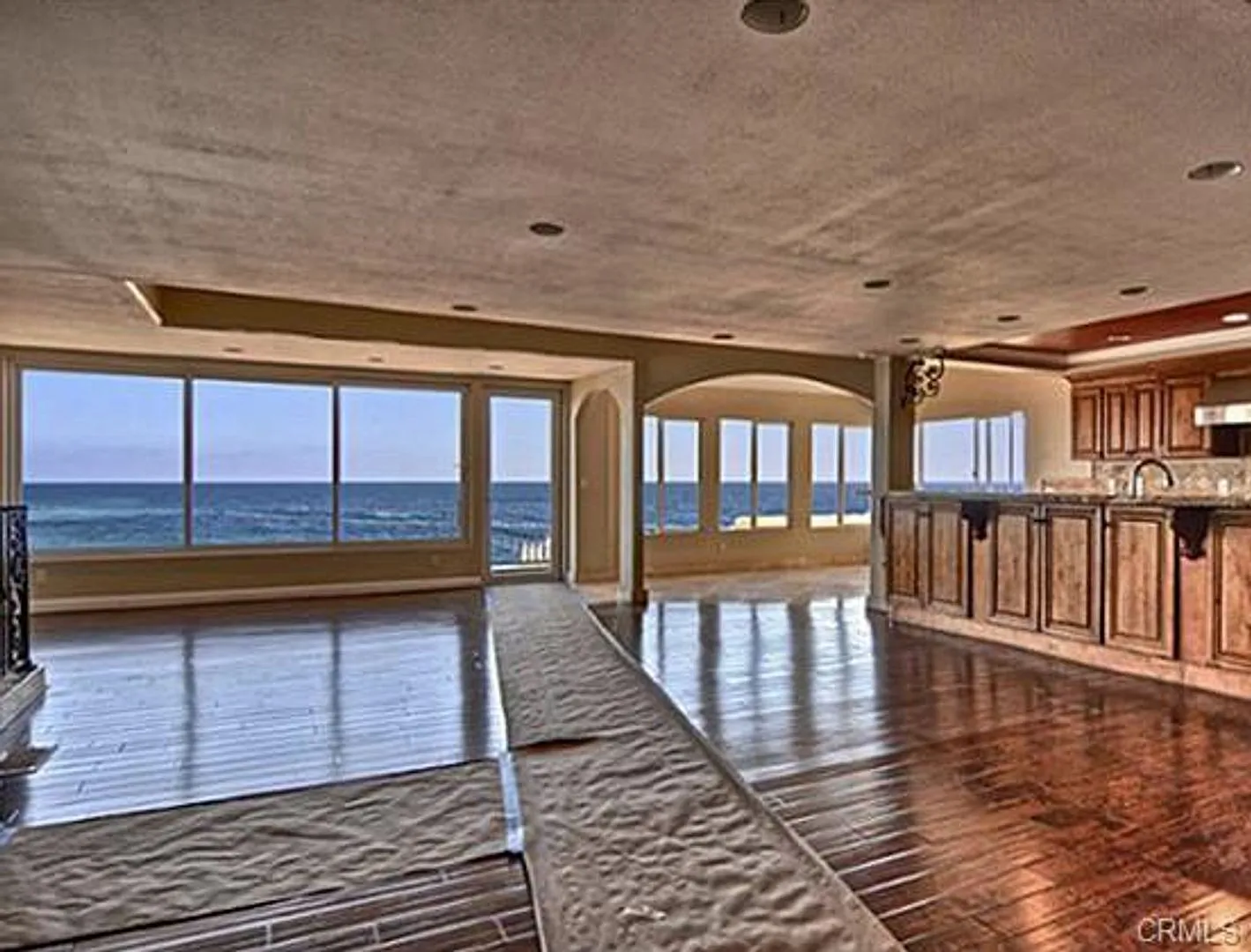 Portafina Panoramic Ocean View Pool Home — Photo 3