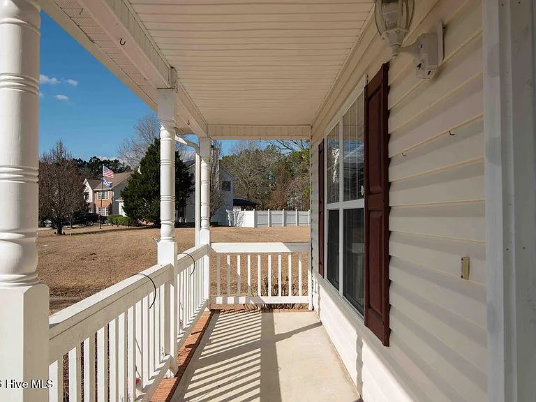 302 Altavista Loop — Photo 3