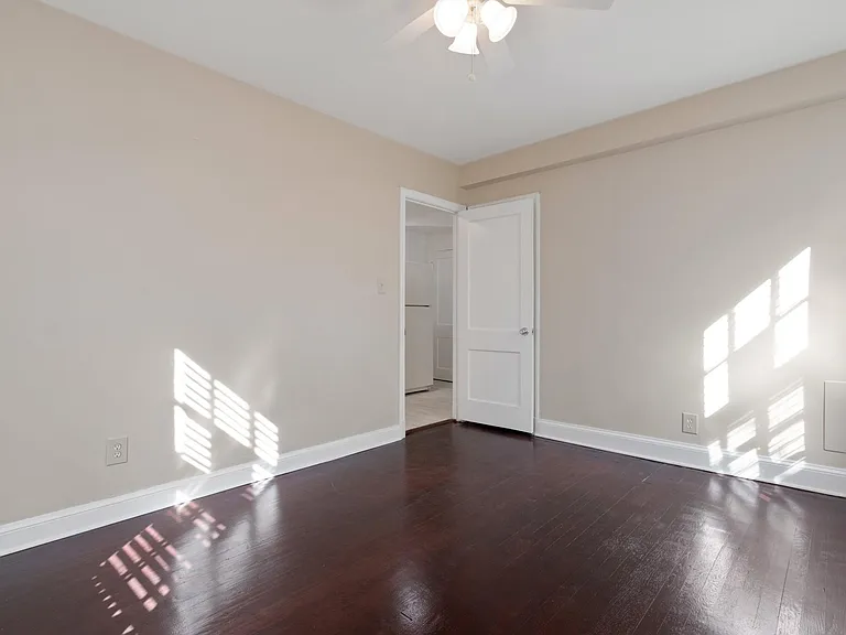 1631 E St SE #1 — Photo 23