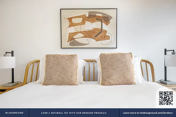 Rented by The Blueground | media 24