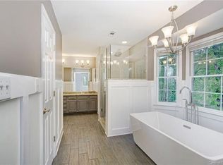 6602 Lyndonville Dr, Charlotte, NC 28277