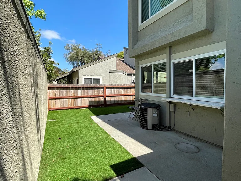 5073 La Cuenta Dr — Photo 12