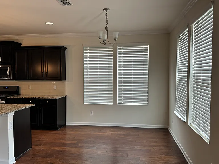 2865 Whitebirch Dr — Photo 4