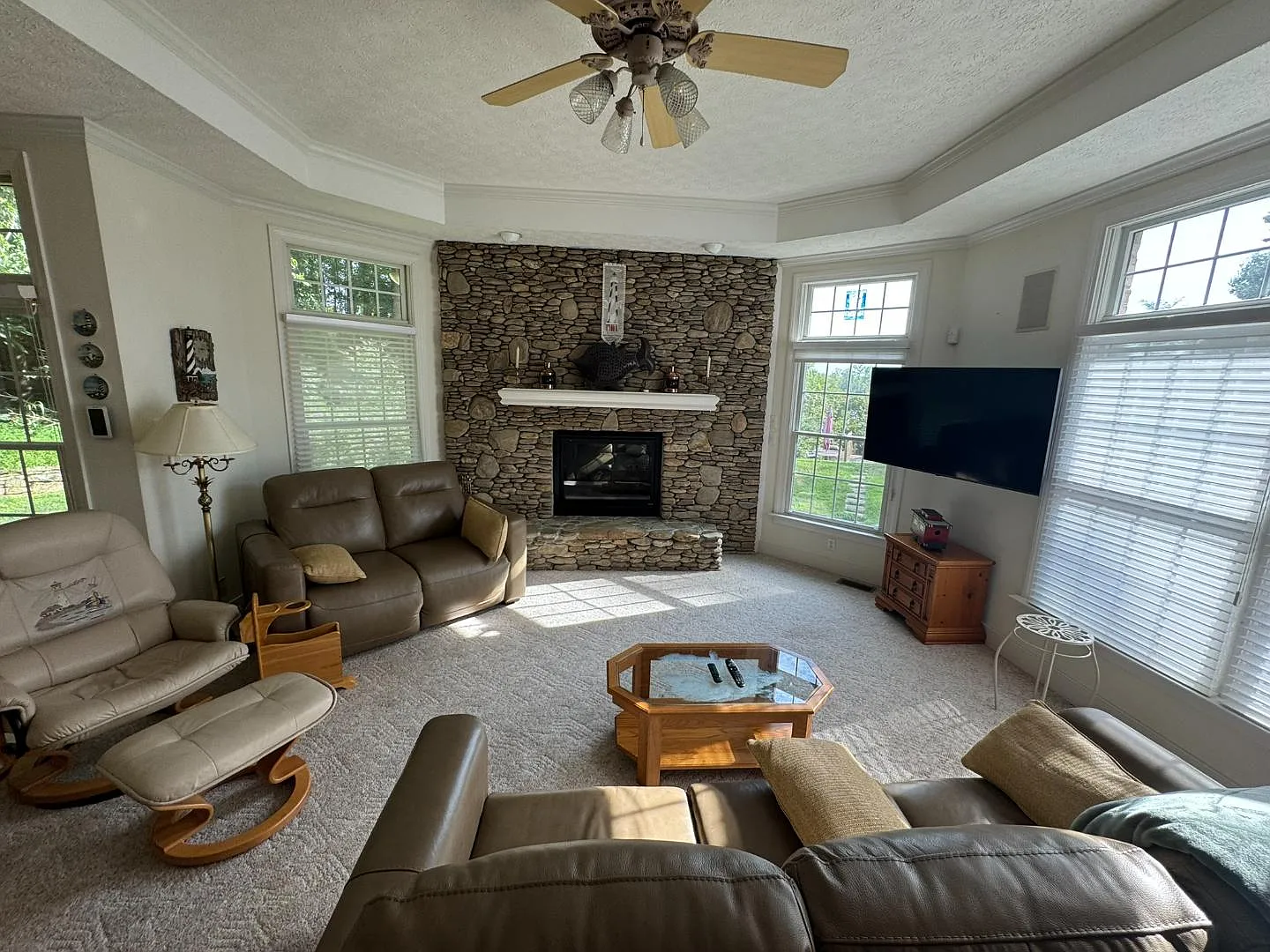 12106 Sloan Drive — Photo 3