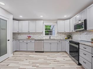 502 Burton St, Fuquay Varina, NC 27526