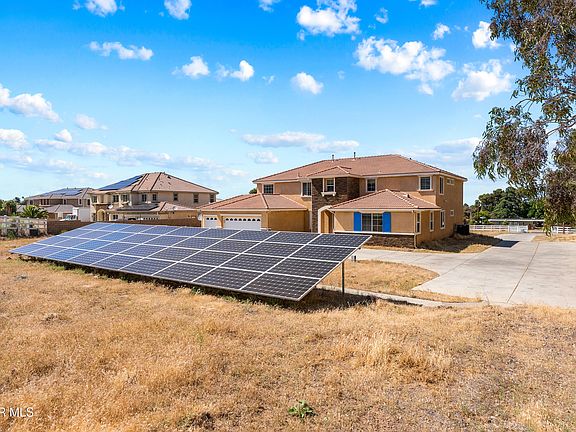 4th image of 658 E Lago Lindo Rd