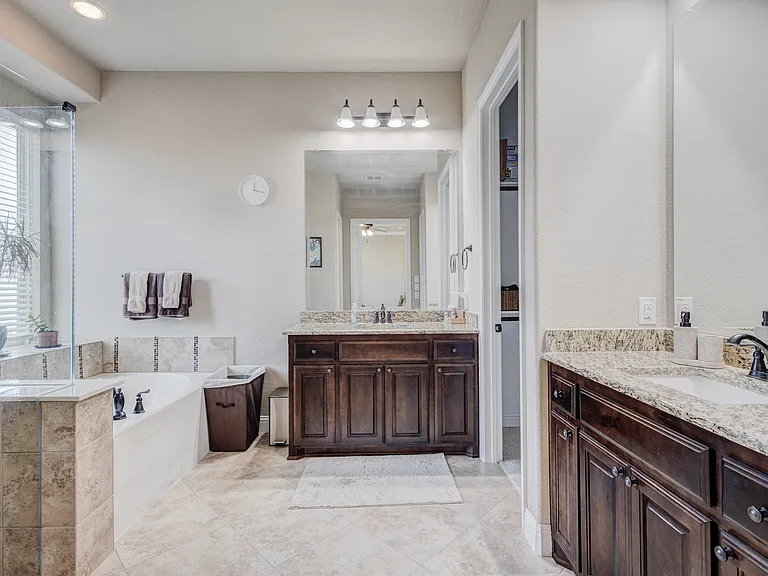 6441 Teabridge Dr — Photo 24