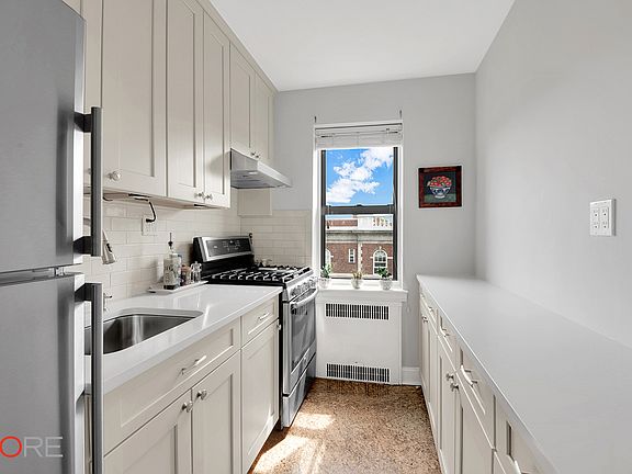 4th image of 35-36 76th St #609