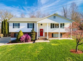 13 Pennsylvania Ave, Monroe, NY 10950