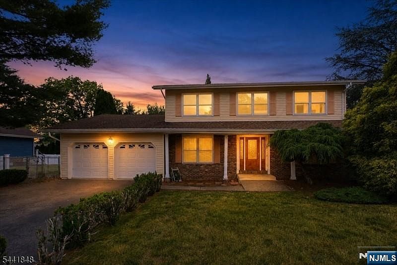1st image of 28 Amherst Court