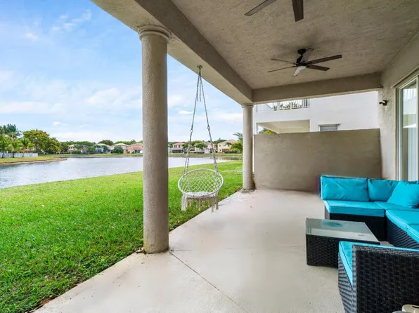 9023 Alexandra Circle, Wellington, FL 33414