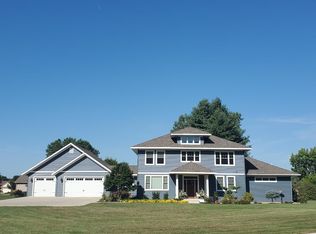 340 Juniper Ln, Plymouth, IN
