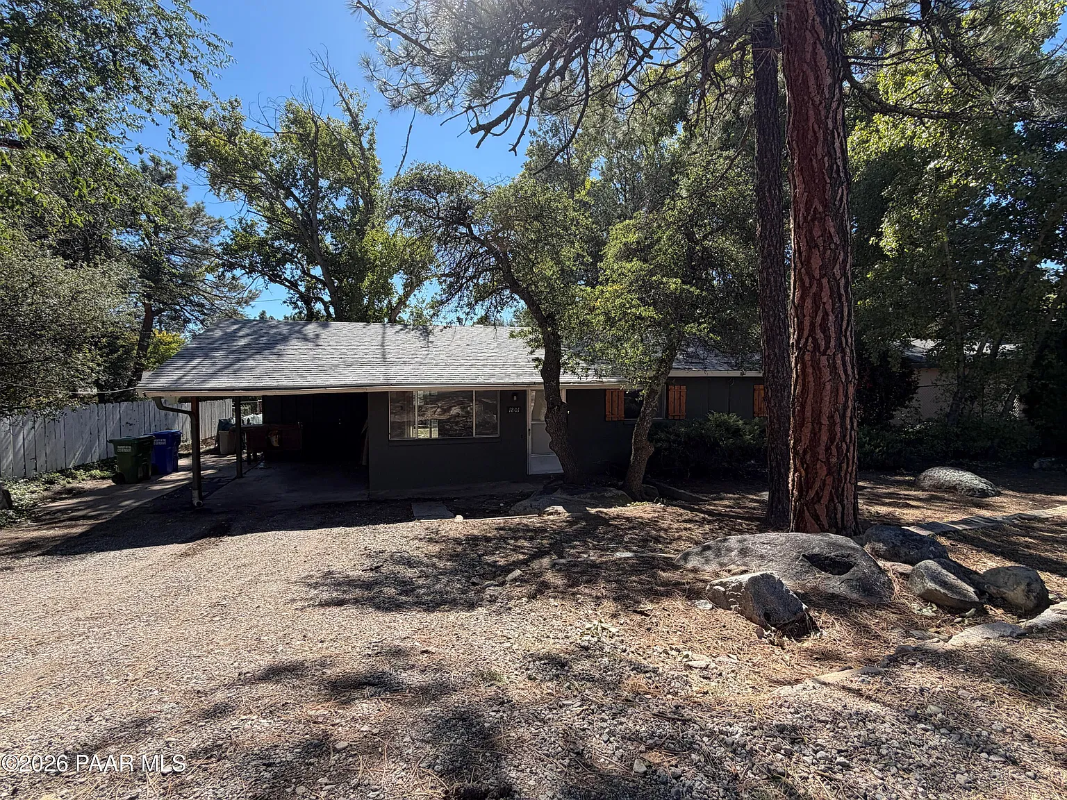 3 bed, 1.5 bath, 960 sqft, $1,950 — Photo 1