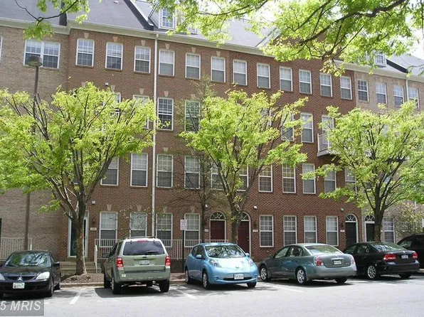 2651 Park Tower Dr #4310, Vienna, VA 22180