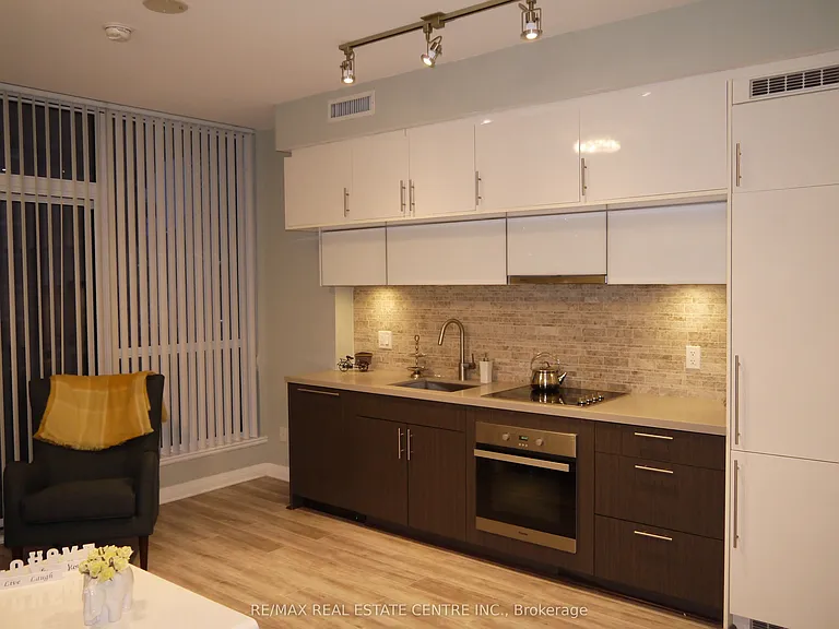 8 Mercer St #1612 — Photo 4
