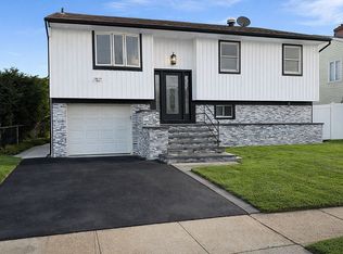 62 E 1st St, Freeport, NY 11520