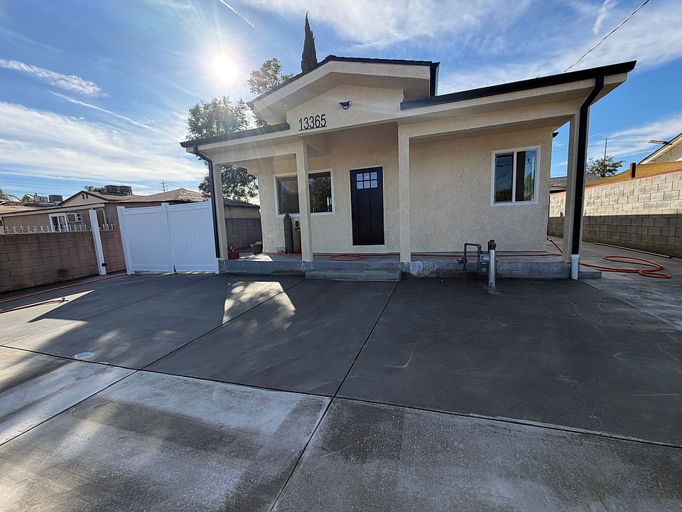 1st image of 13365 Garber St