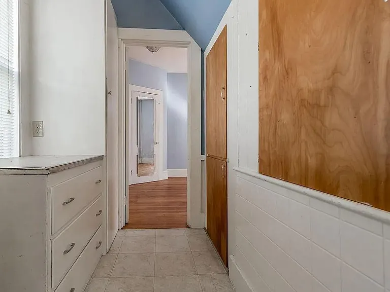 24 Lamb St #1 — Photo 12