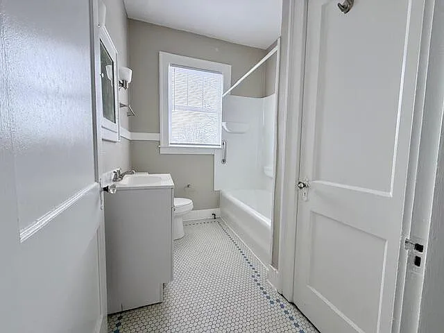 1102 Tates Creek Rd — Photo 5
