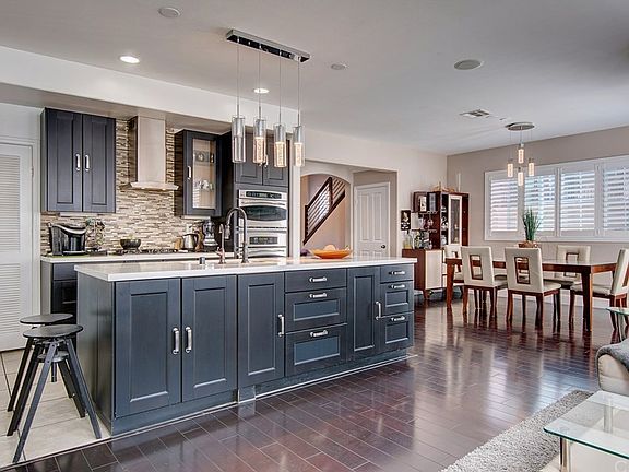 4th image of 3510 W Hughes Ln