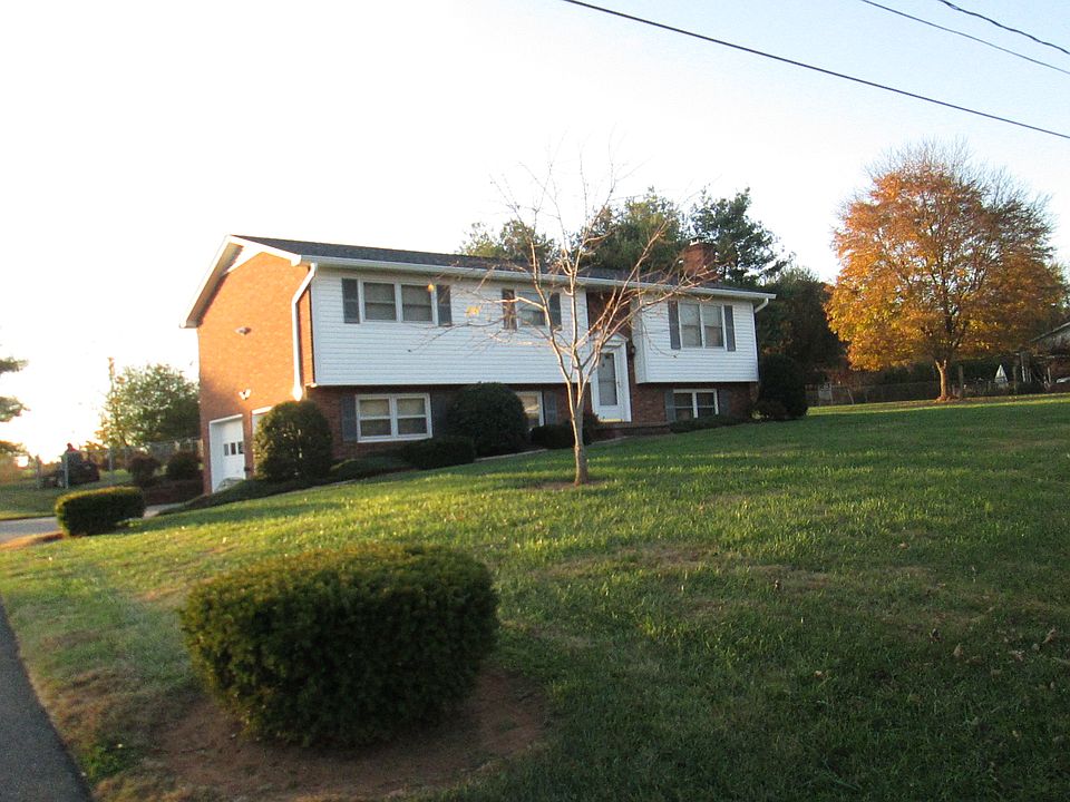 1st image of 31 N Bethlehem Terrace Ln