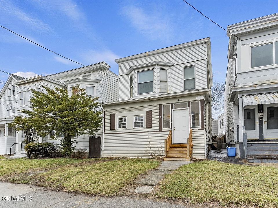 1st image of 351 2nd Ave