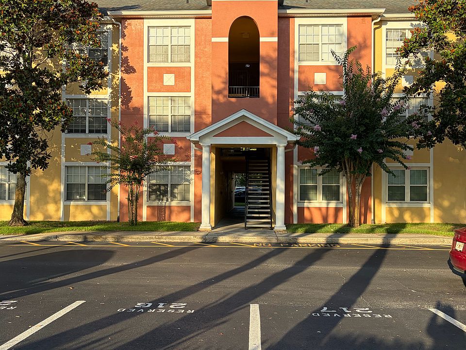 1st image of 10855 Windsor Walk Dr #5103