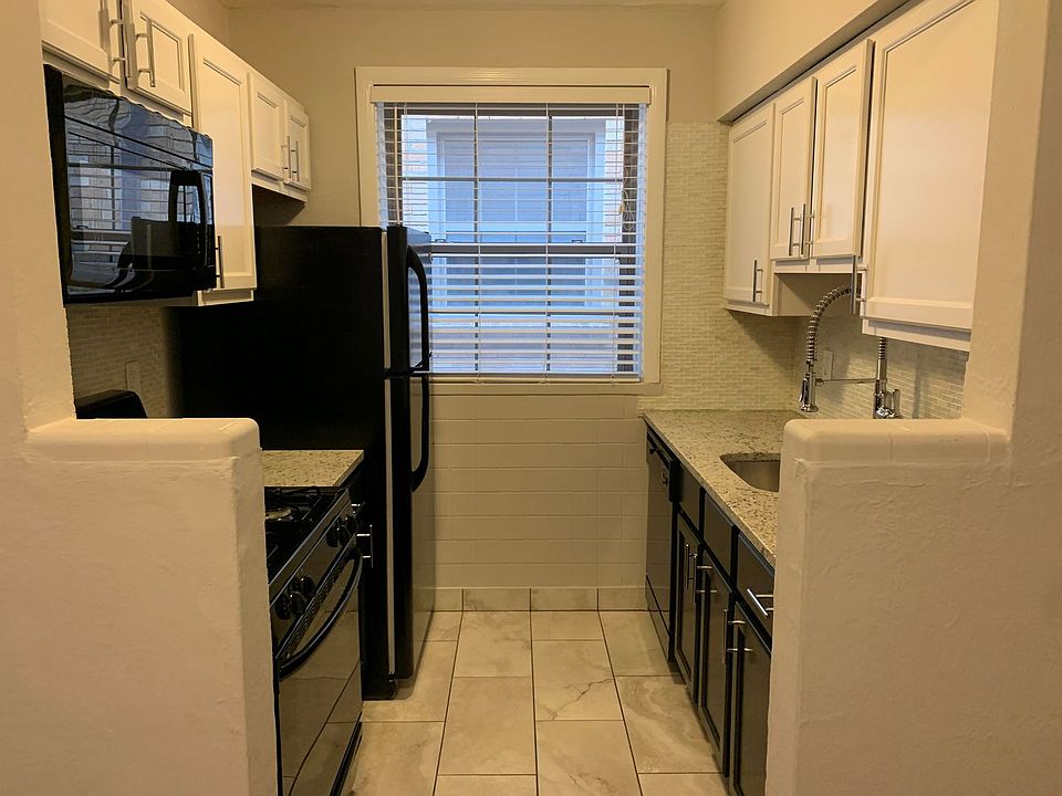 1st image of 6328-6330 Bancroft Ave #D67ef7152