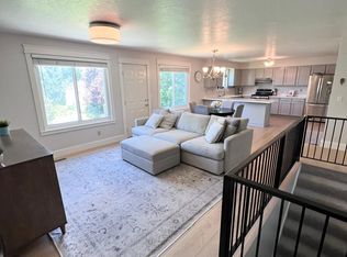 1253 E Andover Ct, Sandy, UT 84094