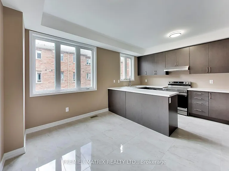 37 Shiff Cres — Photo 13